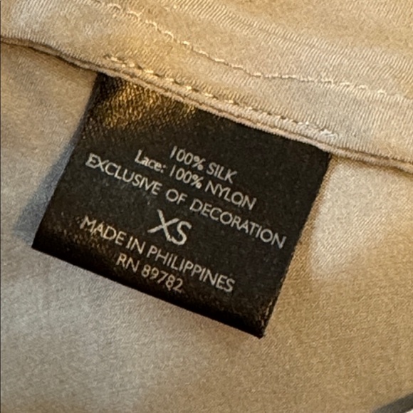 JOSIE NATORI

Lolita Lace Silk Shorts - Picture 10 of 10